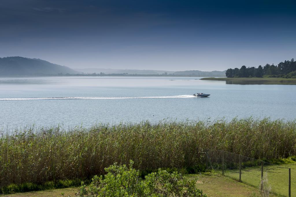 Lakeside Lodge & Spa Sedgefield Bagian luar foto