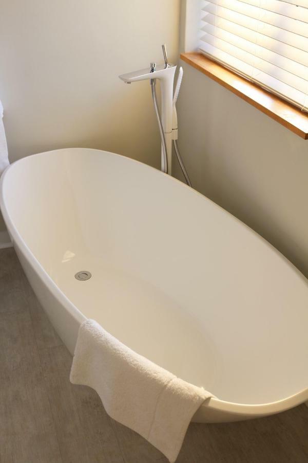 Lakeside Lodge & Spa Sedgefield Bagian luar foto