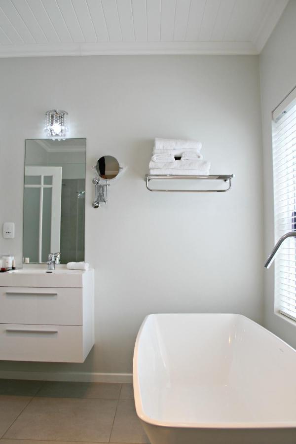 Lakeside Lodge & Spa Sedgefield Bagian luar foto